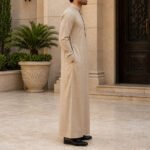 Beige Formal Saudi Style Thobe for Men – Traditional Arabic Islamic Long Sleeve Thobe - Image 3